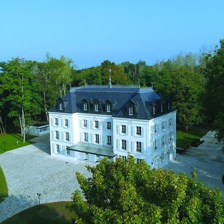 Chateau Des Hauts De Provins Hotel Champcenest Exterior photo