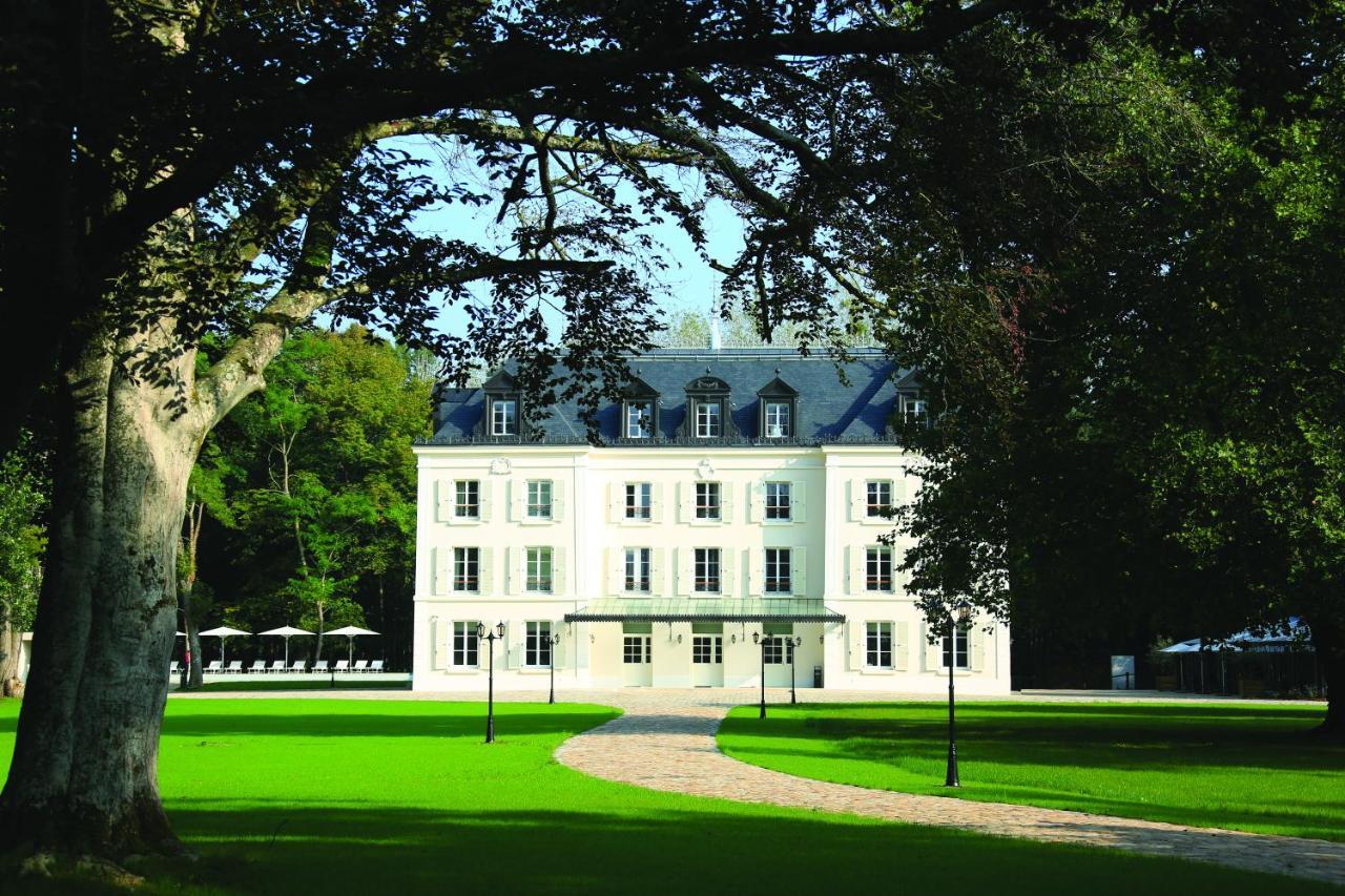 Chateau Des Hauts De Provins Hotel Champcenest Exterior photo