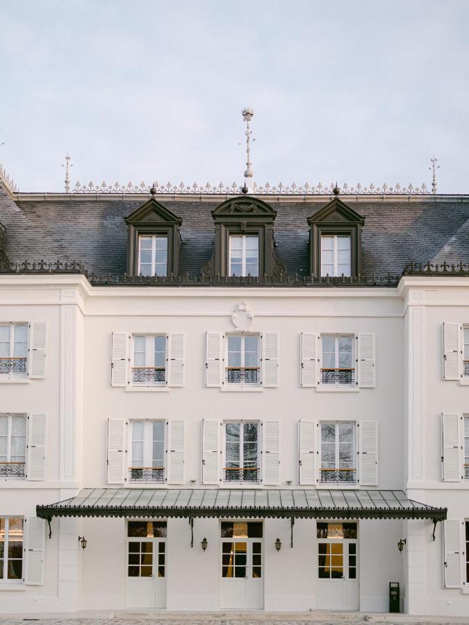 Chateau Des Hauts De Provins Hotel Champcenest Exterior photo