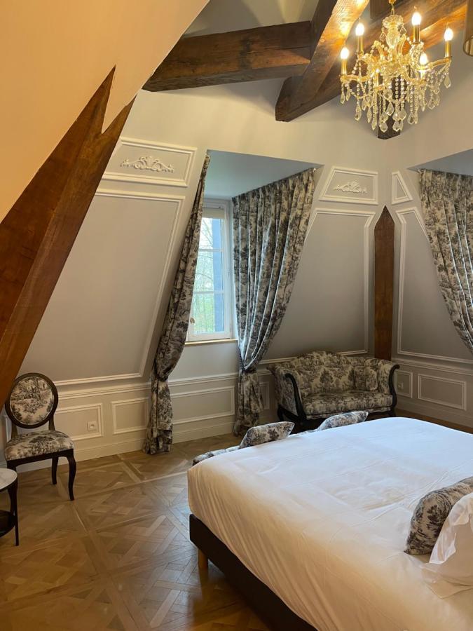 Chateau Des Hauts De Provins Hotel Champcenest Exterior photo